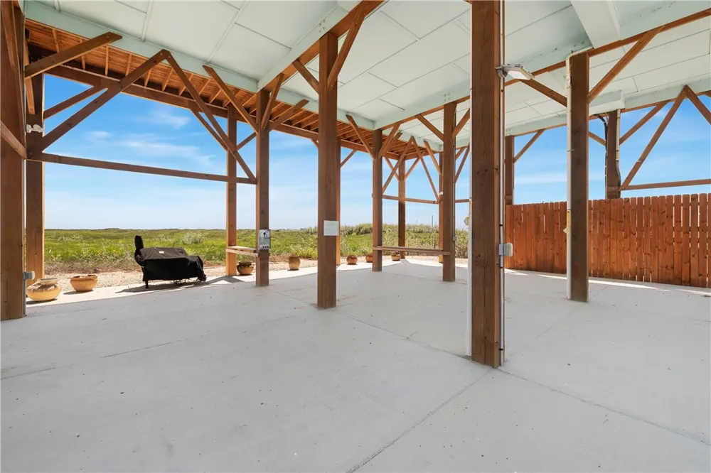 149 Breezy Court Port Aransas, TX 78373