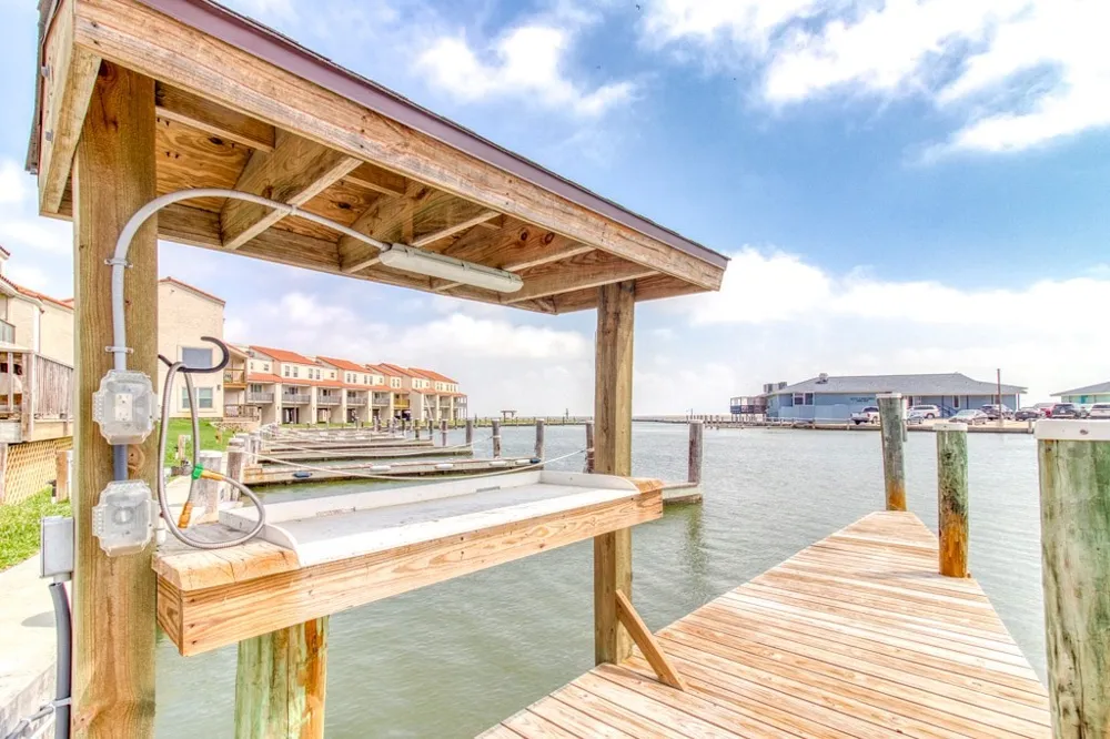 620 S Fulton Beach #109 Rockport, TX 78382