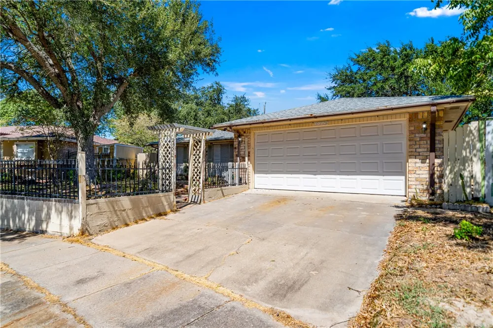 2210 Brighton Drive Corpus Christi, TX 78418