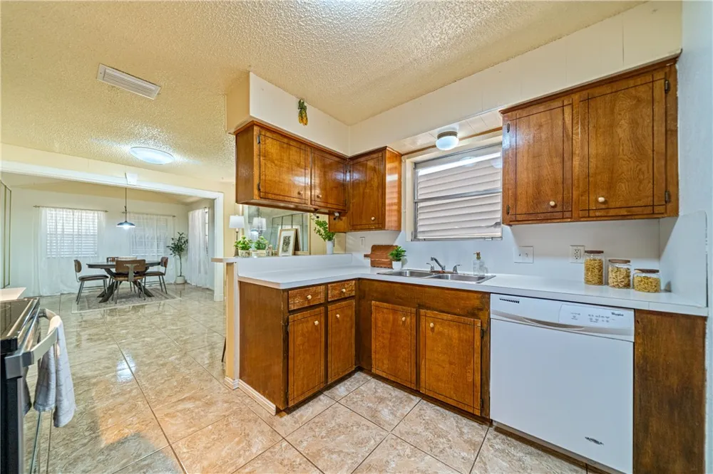 2210 Brighton Drive Corpus Christi, TX 78418