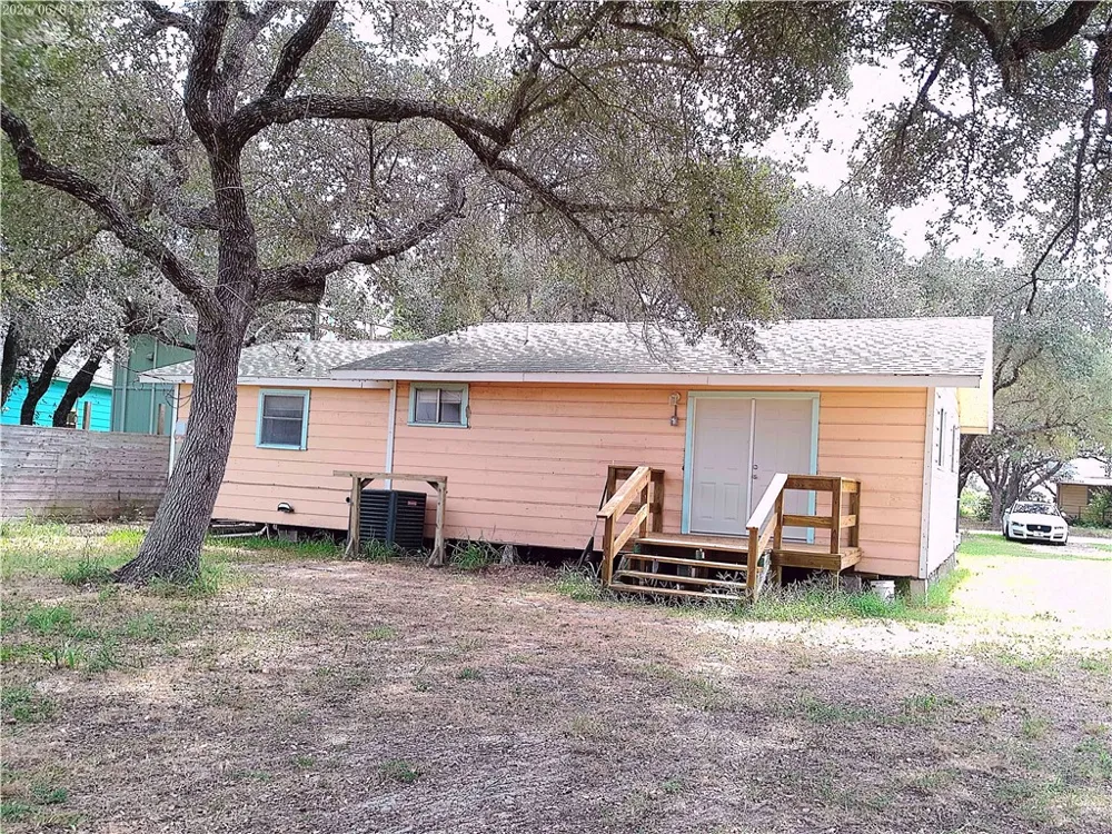 1408 MALLARD DRIVE Rockport, TX 78382