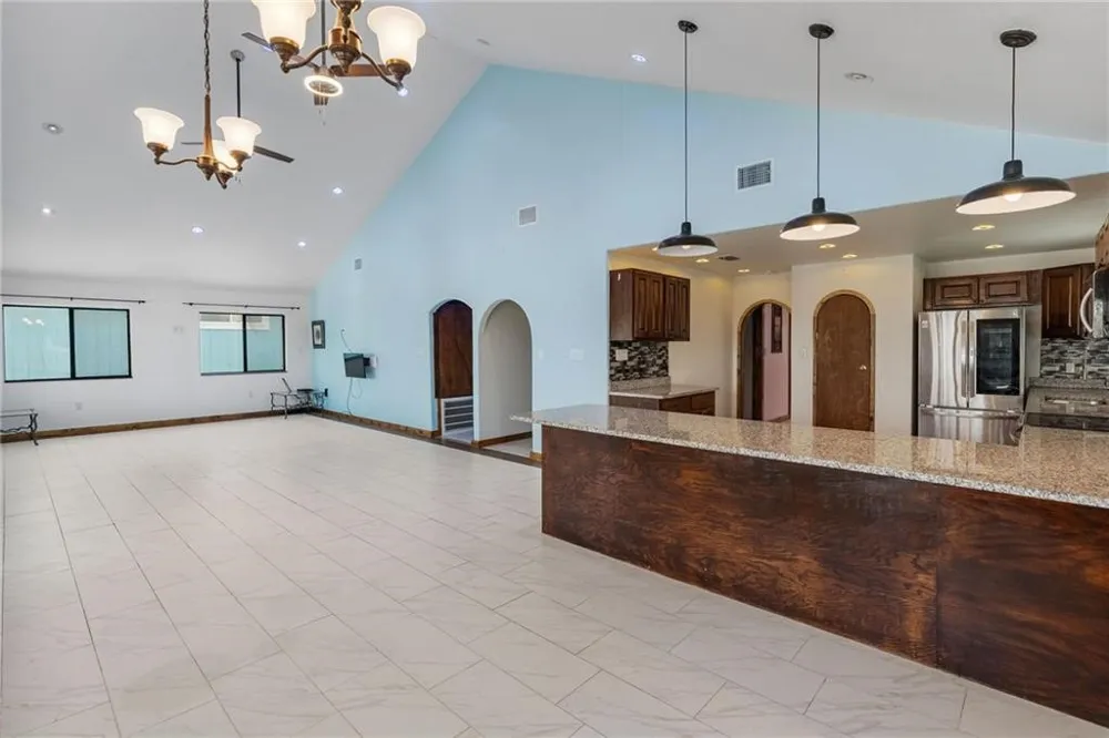 720 S Magnolia Street Rockport, TX 78382