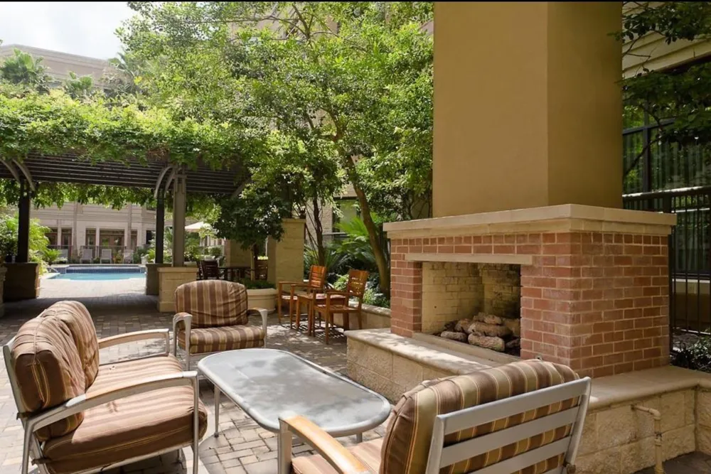 1901 Post Oak Boulevard #3609 Houston, TX 77056