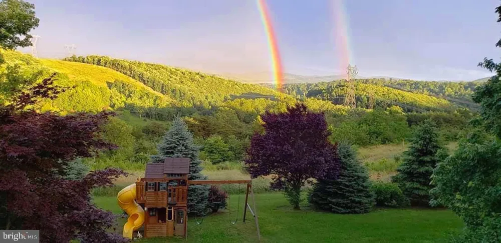4038 MOUNT OLIVE Rio, WV 26755