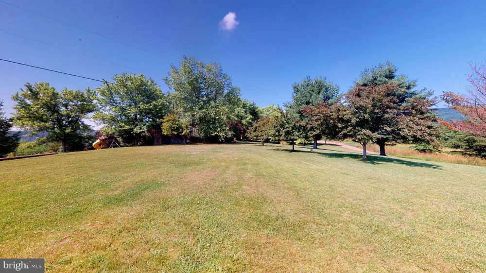 4038 MOUNT OLIVE Rio, WV 26755