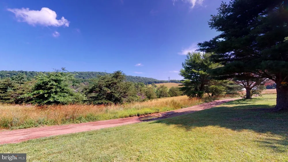 4038 MOUNT OLIVE Rio, WV 26755