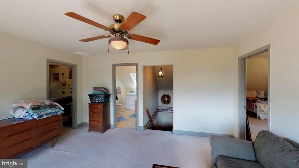 4038 MOUNT OLIVE Rio, WV 26755