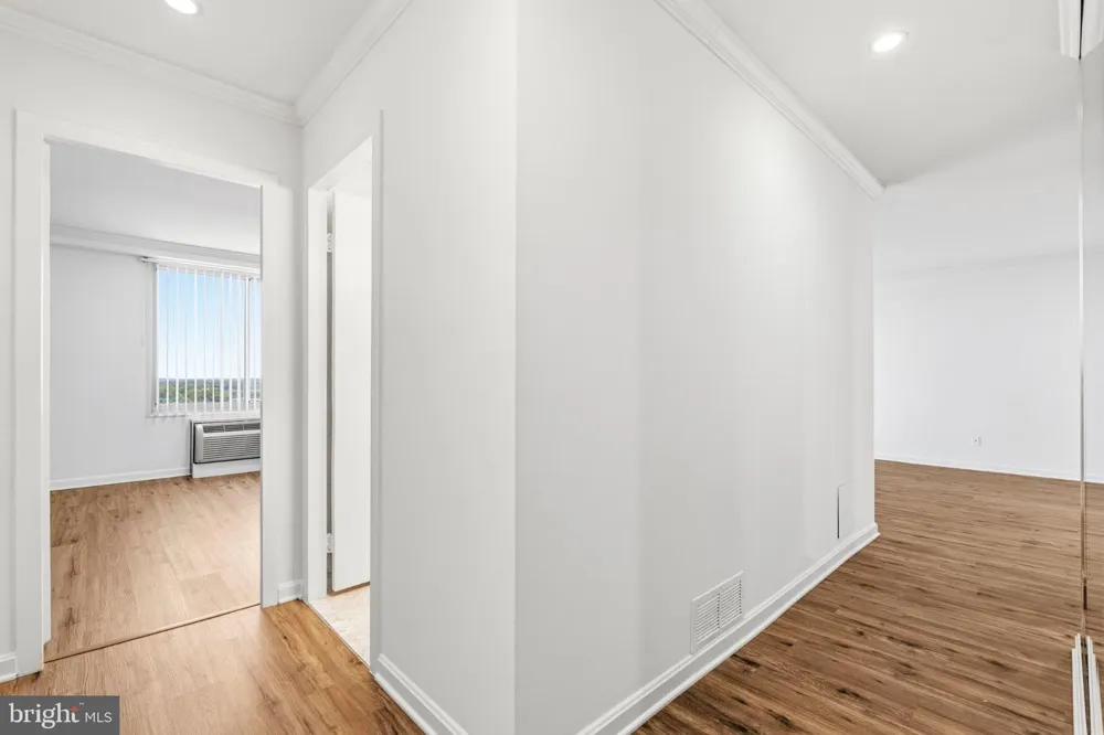 9701 FIELDS ROAD #1008 Gaithersburg, MD 20878