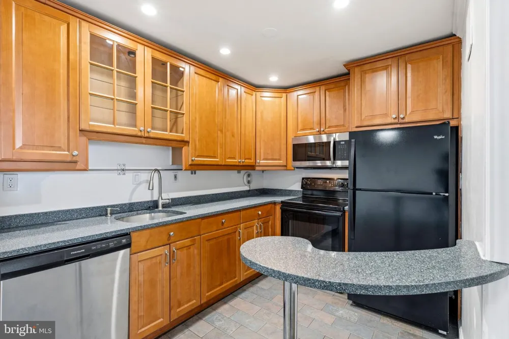 9701 FIELDS ROAD #1008 Gaithersburg, MD 20878