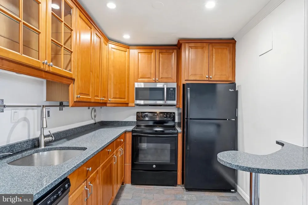 9701 FIELDS ROAD #1008 Gaithersburg, MD 20878
