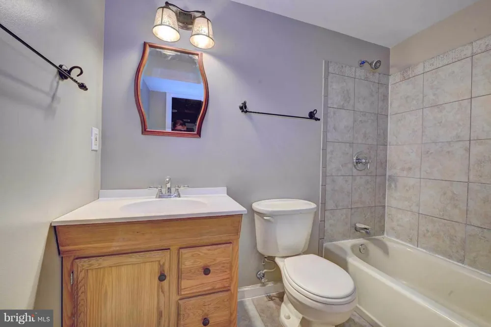 7794 EUCLID WAY Springfield, VA 22153