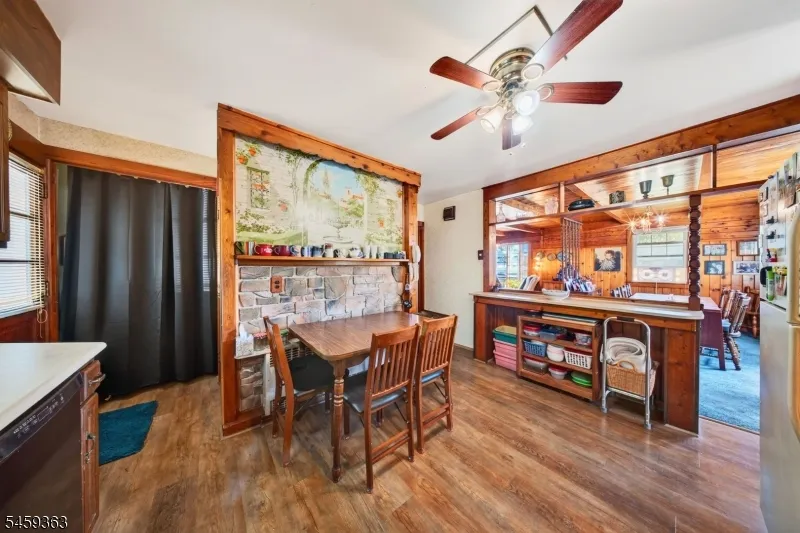 5 Lydecker Pl Middlesex, NJ 08846