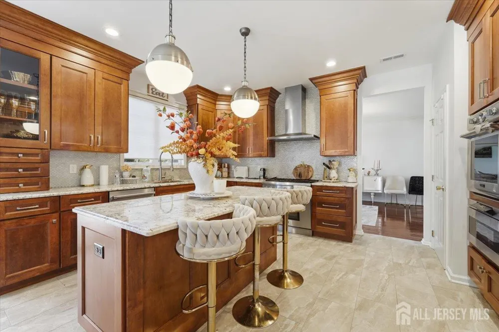 42 Margaret Drive Somerset County, NJ 08873