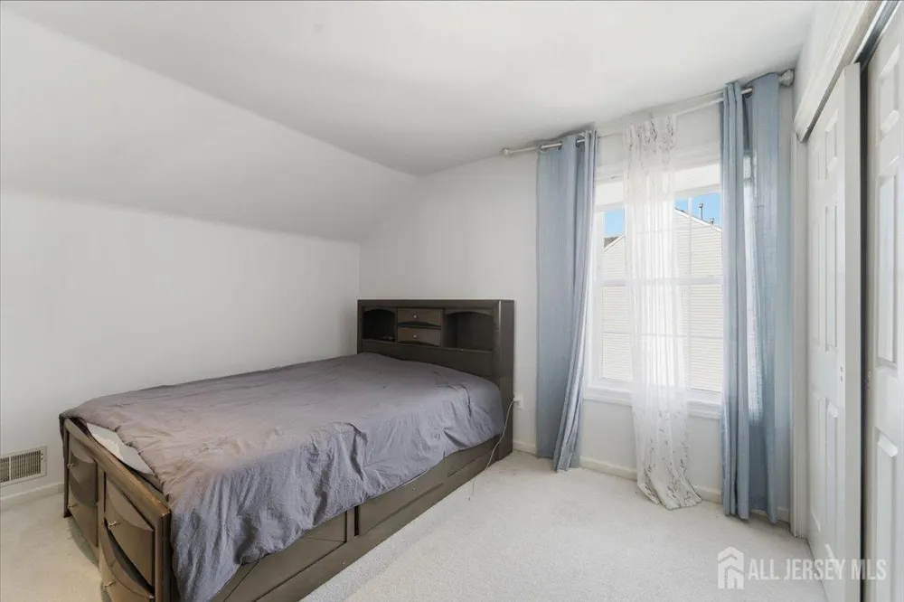 42 Margaret Drive Somerset County, NJ 08873