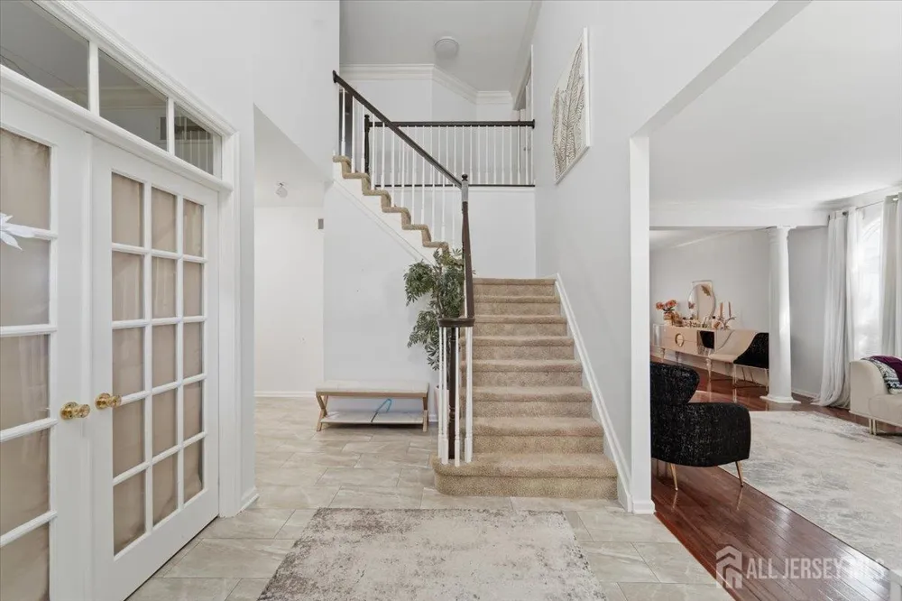 42 Margaret Drive Somerset County, NJ 08873