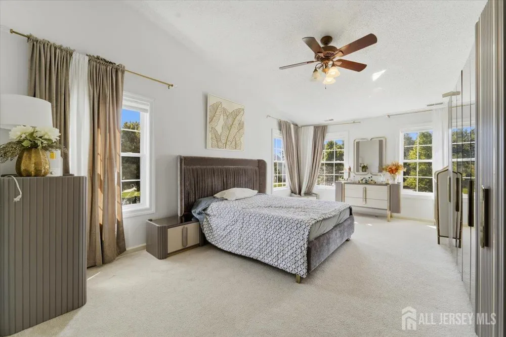 42 Margaret Drive Somerset County, NJ 08873