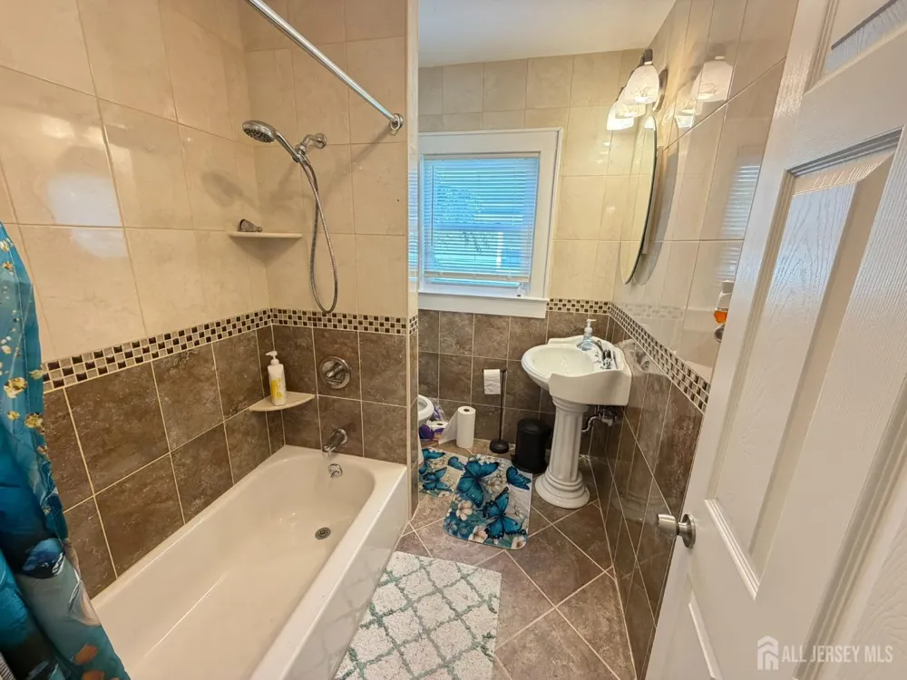 14 Fountain Street East Brunswick, NJ 08816