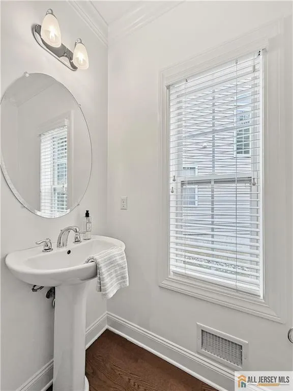 6 Cottrell Court #6 Old Bridge, NJ 08857