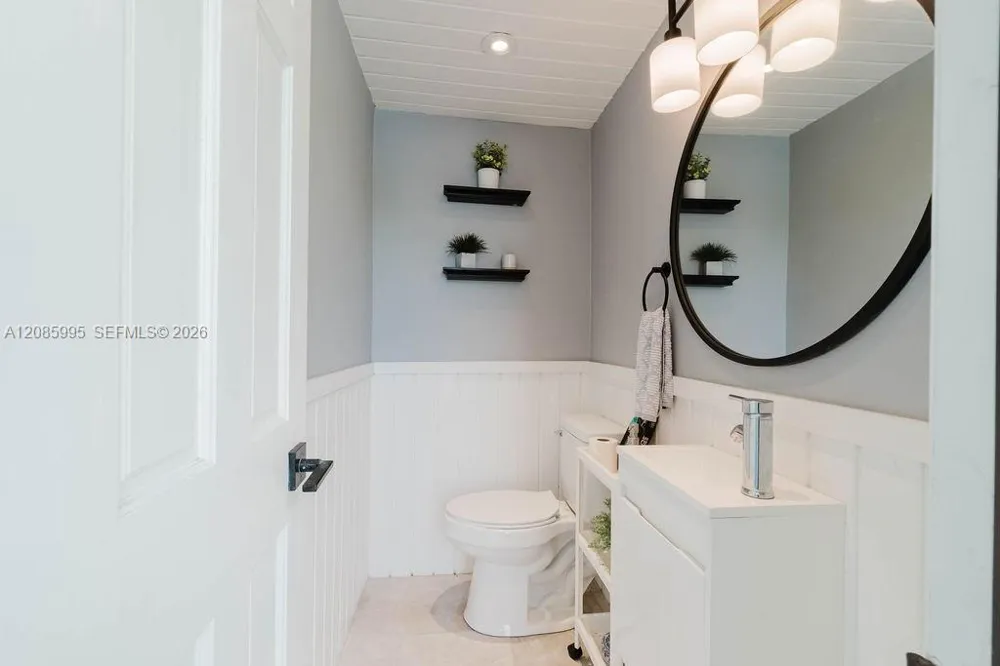 1732 SW 103rd Pl Miami, FL 33165