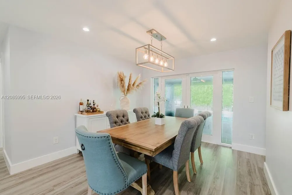1732 SW 103rd Pl Miami, FL 33165
