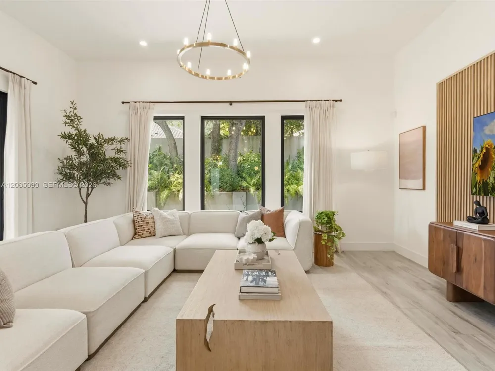 3439 Brookfield Cir N #3439 Hollywood, FL 33312