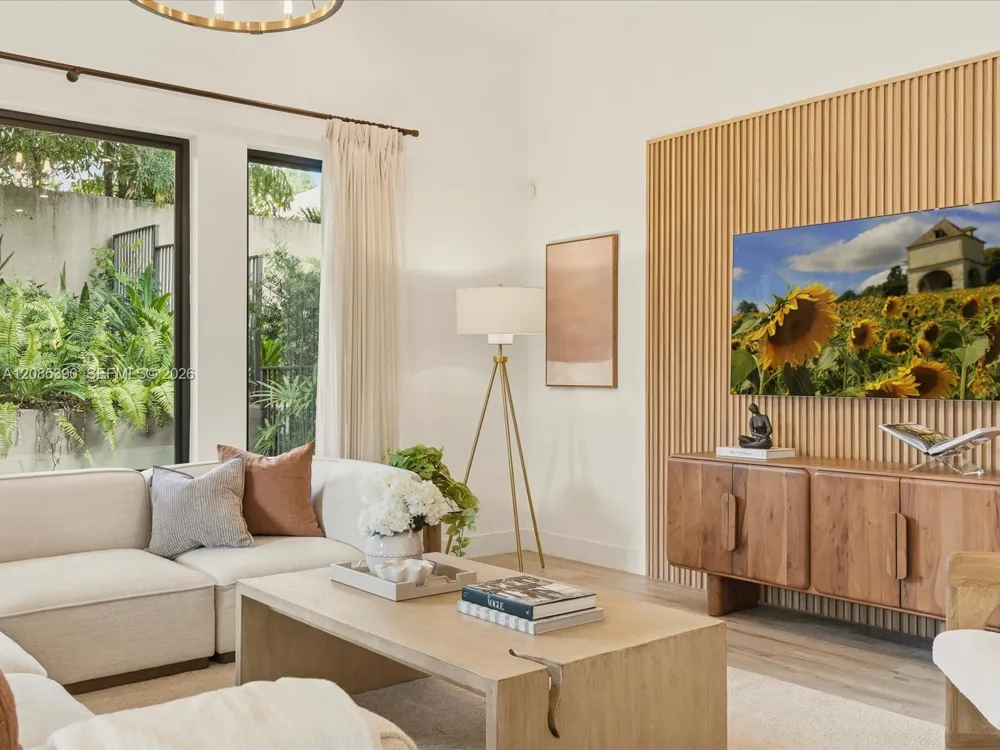 3439 Brookfield Cir N #3439 Hollywood, FL 33312