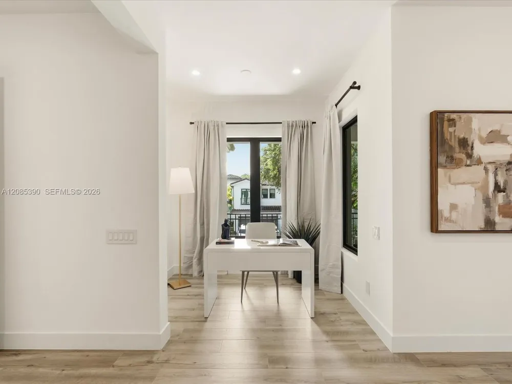 3439 Brookfield Cir N #3439 Hollywood, FL 33312