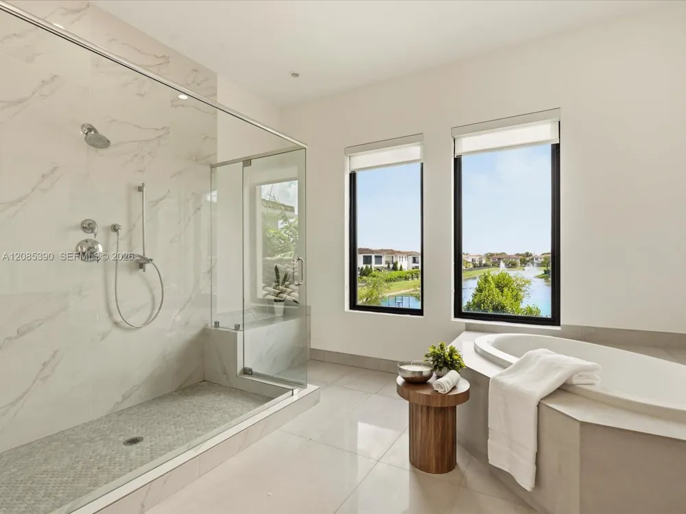 3439 Brookfield Cir N #3439 Hollywood, FL 33312