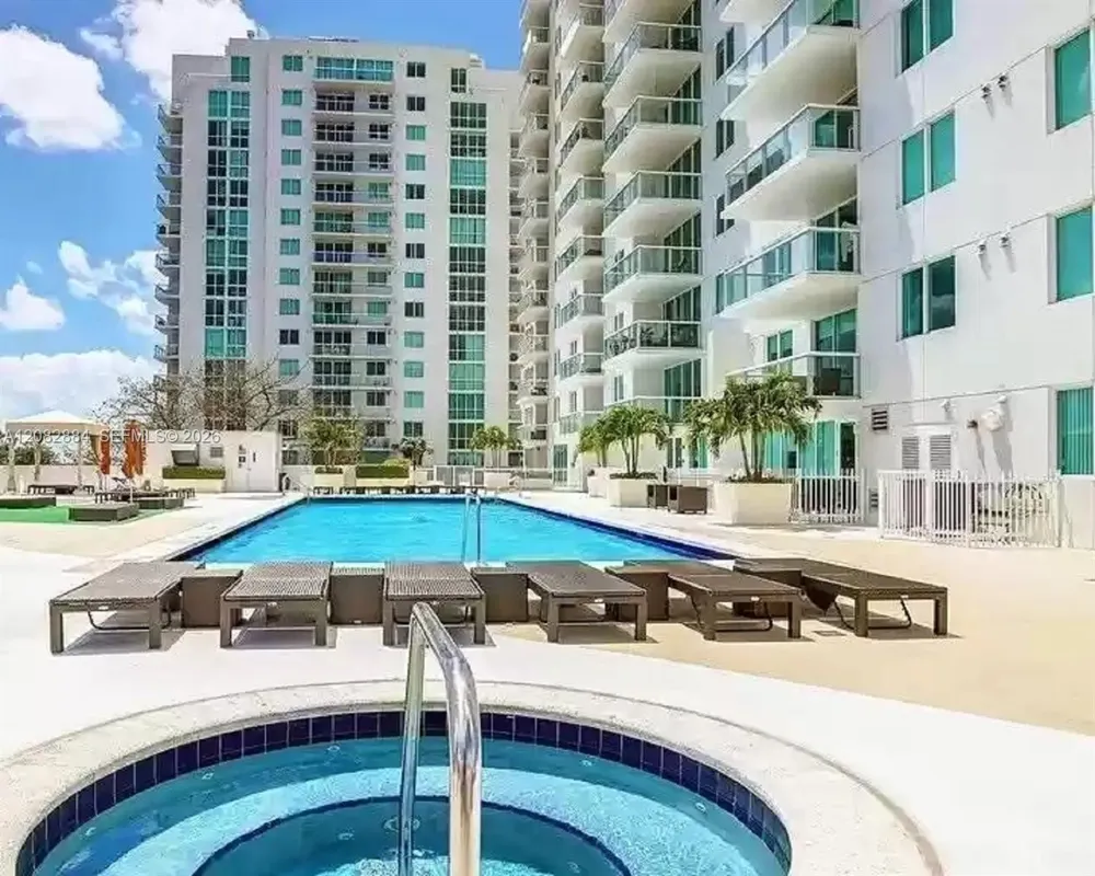 1861 NW S River Dr #1401 Miami, FL 33125