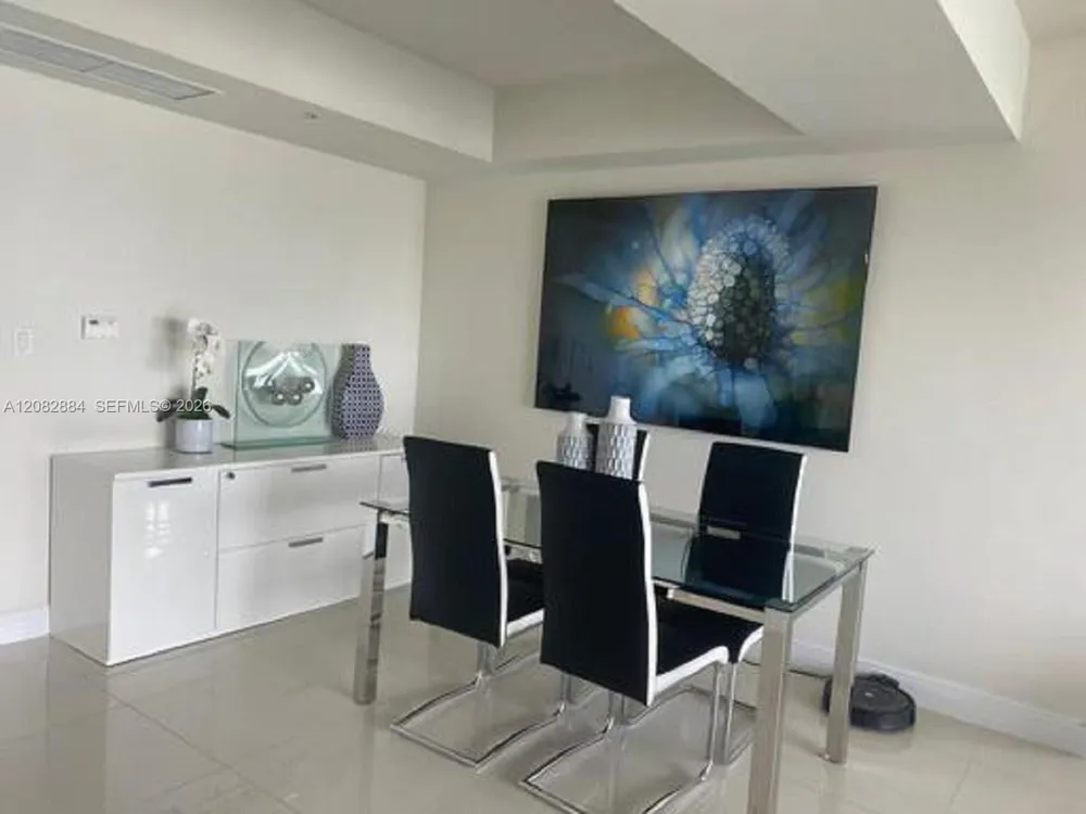 1861 NW S River Dr #1401 Miami, FL 33125