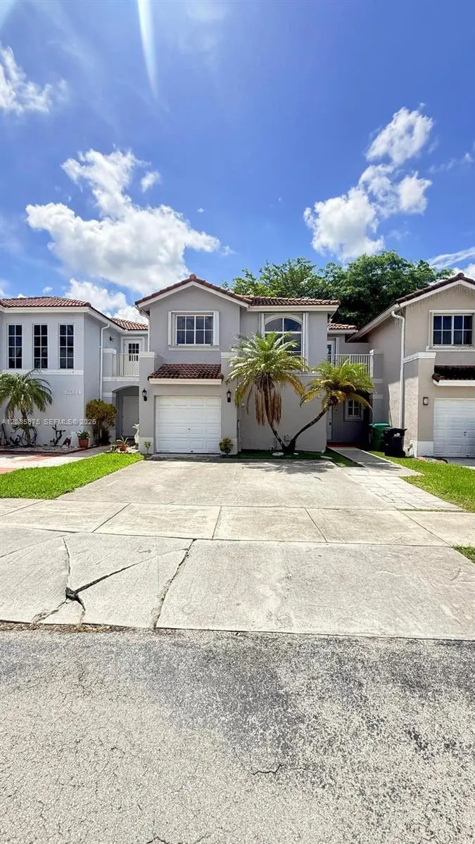 16042 SW 86th Ln #16042 Miami, FL 33193