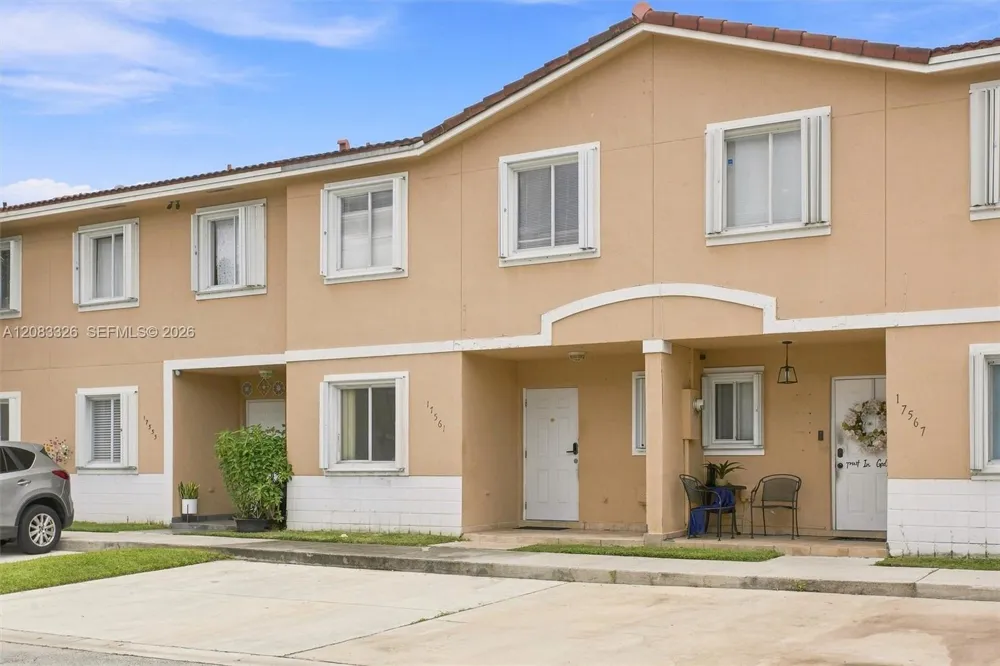 17561 SW 140th Ct Miami, FL 33177