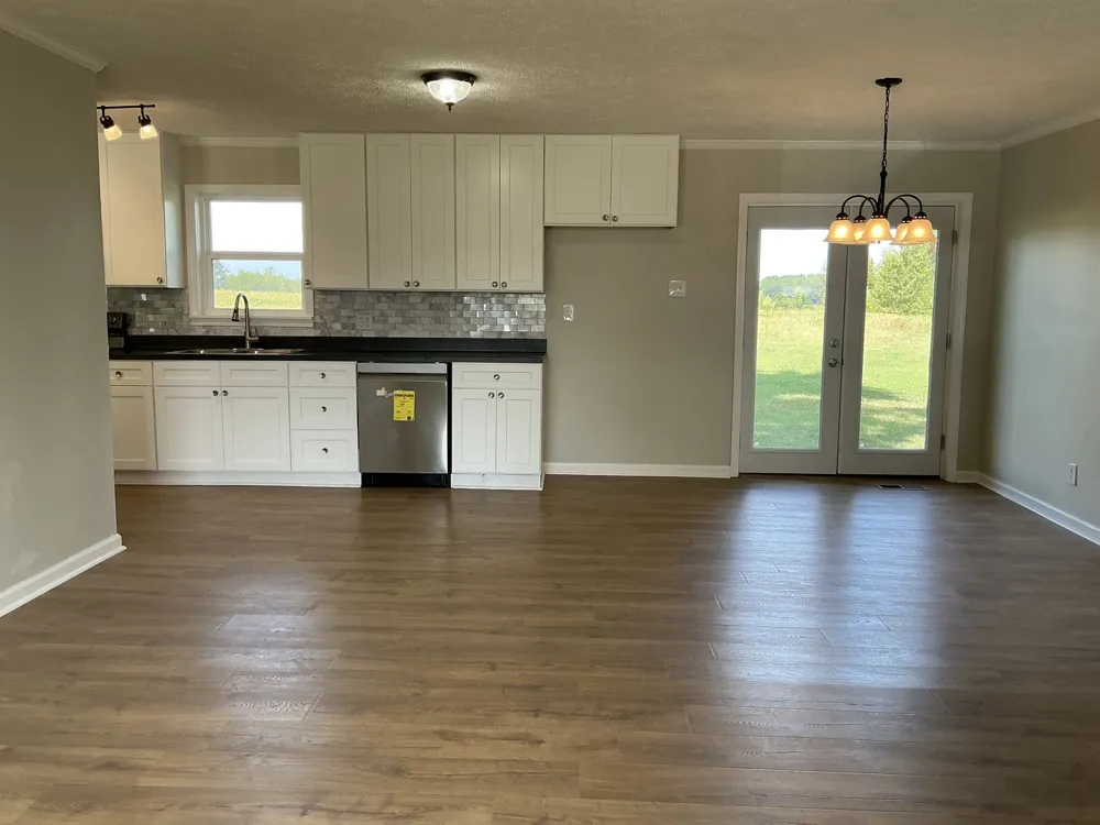52 Scarbough East Ave Friendship, TN 38034