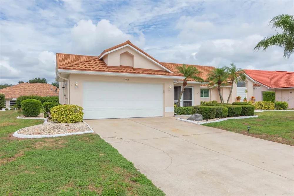2009 NEW BEDFORD DRIVE Sun City Center, FL 33573