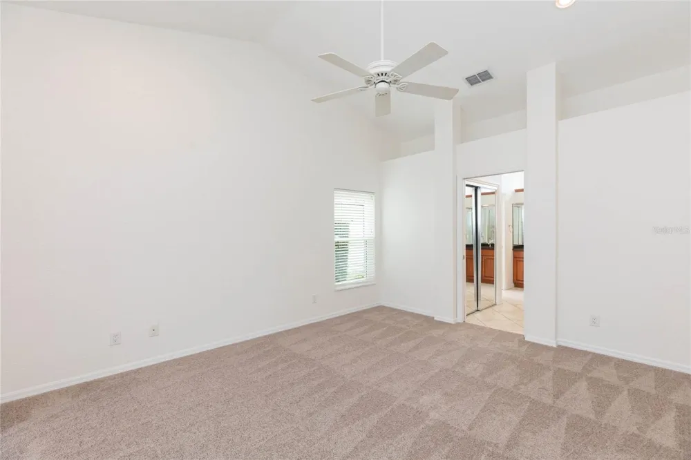 2009 NEW BEDFORD DRIVE Sun City Center, FL 33573