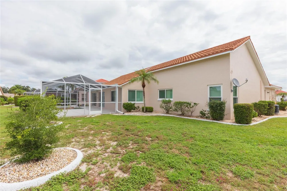 2009 NEW BEDFORD DRIVE Sun City Center, FL 33573