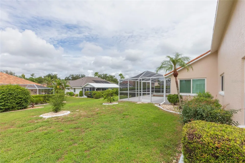 2009 NEW BEDFORD DRIVE Sun City Center, FL 33573