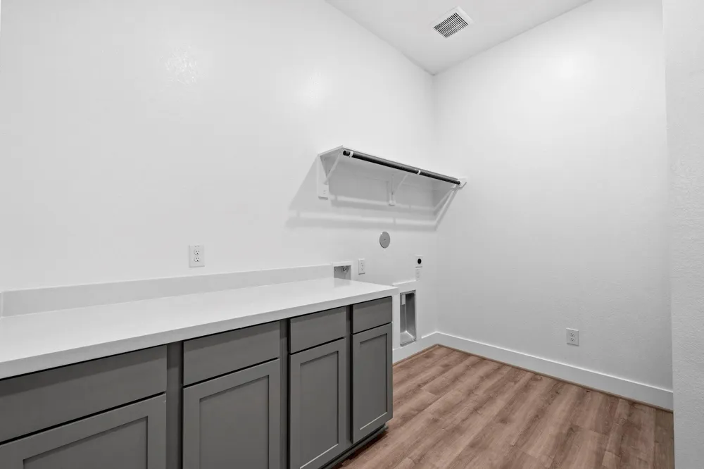 216 Sandhill Grove Trail Waller, TX 77484