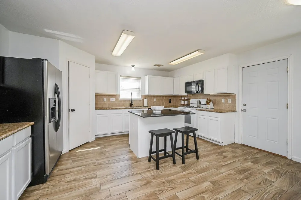 2534 Halstead Drive Spring, TX 77386