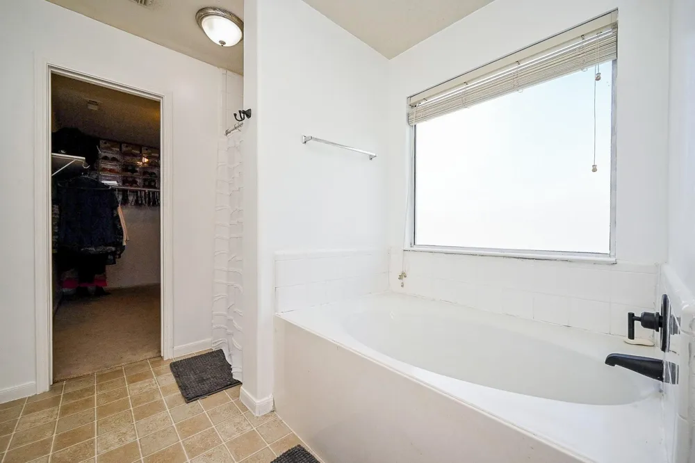 2534 Halstead Drive Spring, TX 77386