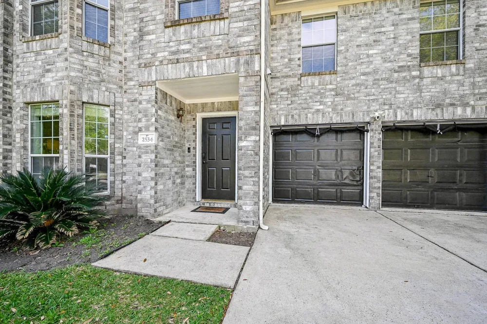 2534 Halstead Drive Spring, TX 77386