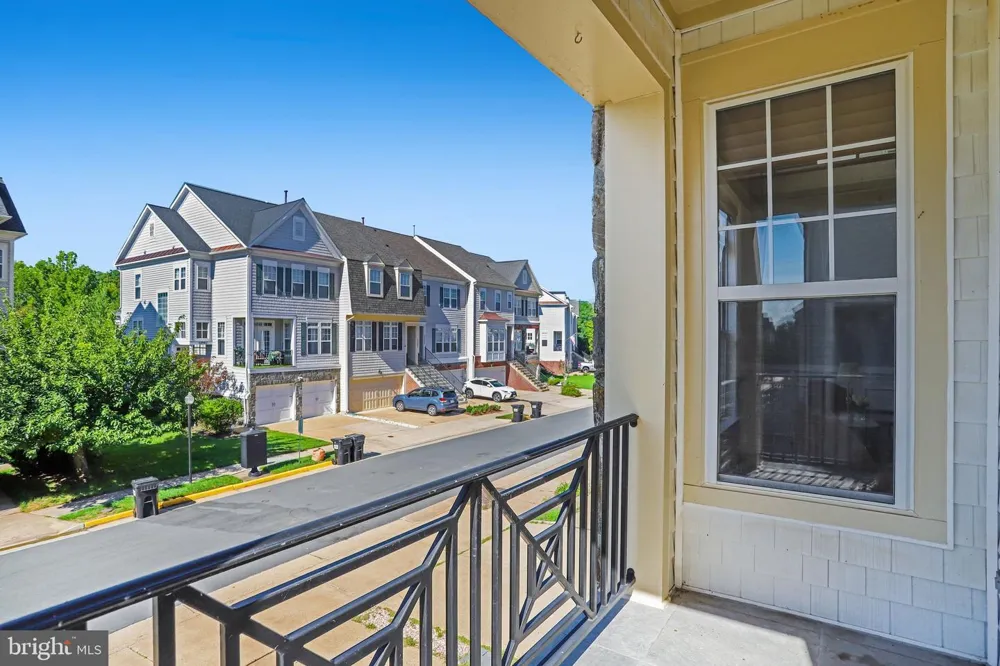 42990 MILL RACE TERRACE Leesburg, VA 20176
