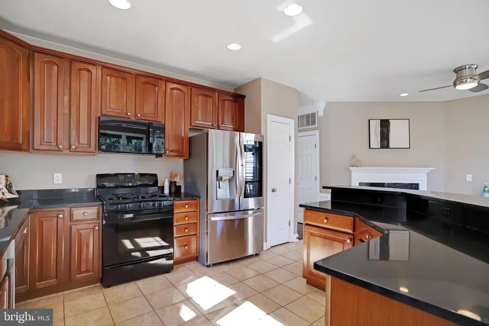 42990 MILL RACE TERRACE Leesburg, VA 20176