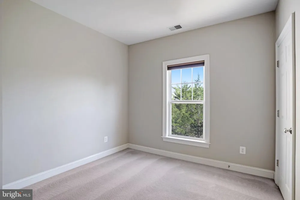 42990 MILL RACE TERRACE Leesburg, VA 20176