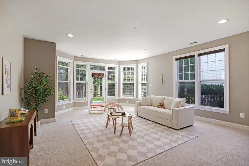 42990 MILL RACE TERRACE Leesburg, VA 20176