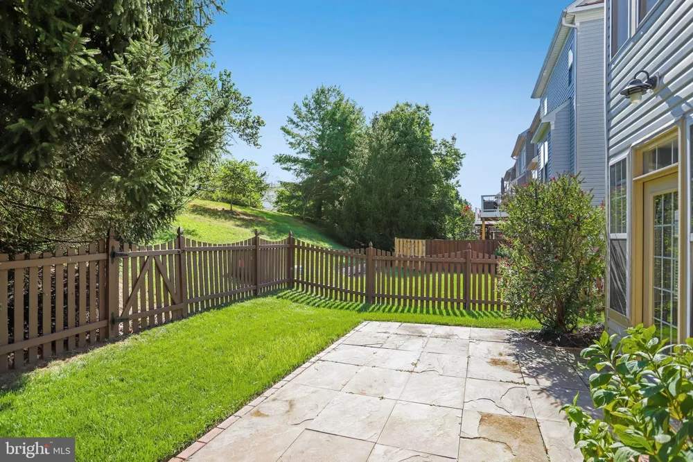 42990 MILL RACE TERRACE Leesburg, VA 20176