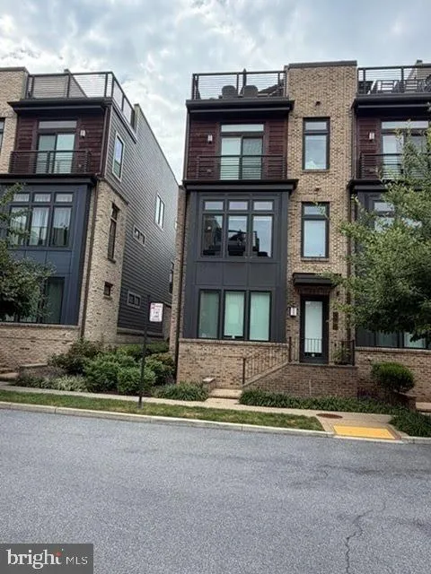 170 WINSOME CIRCLE