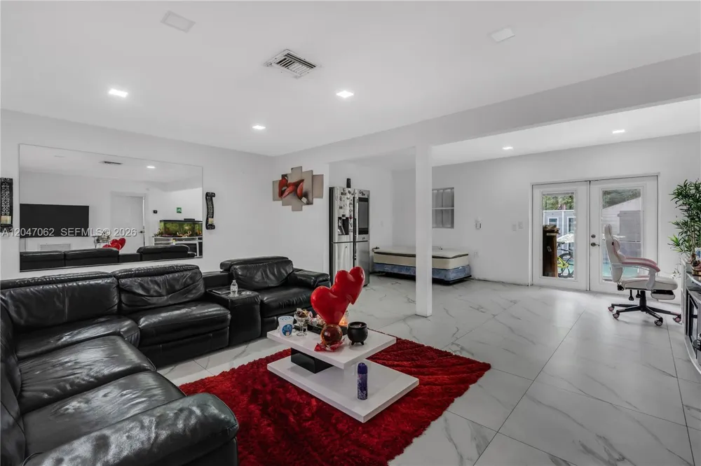 7630 Plantation Blvd Miramar, FL 33023