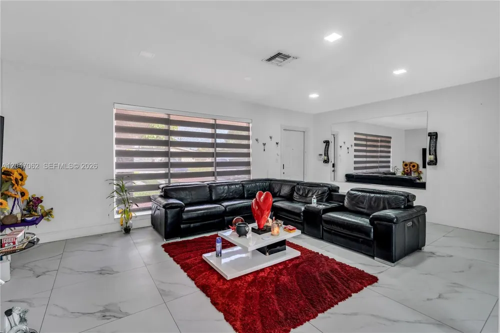 7630 Plantation Blvd Miramar, FL 33023