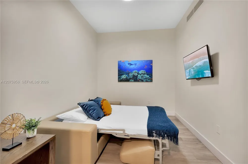 777 Ocean Dr #N227 Hollywood, FL 33019